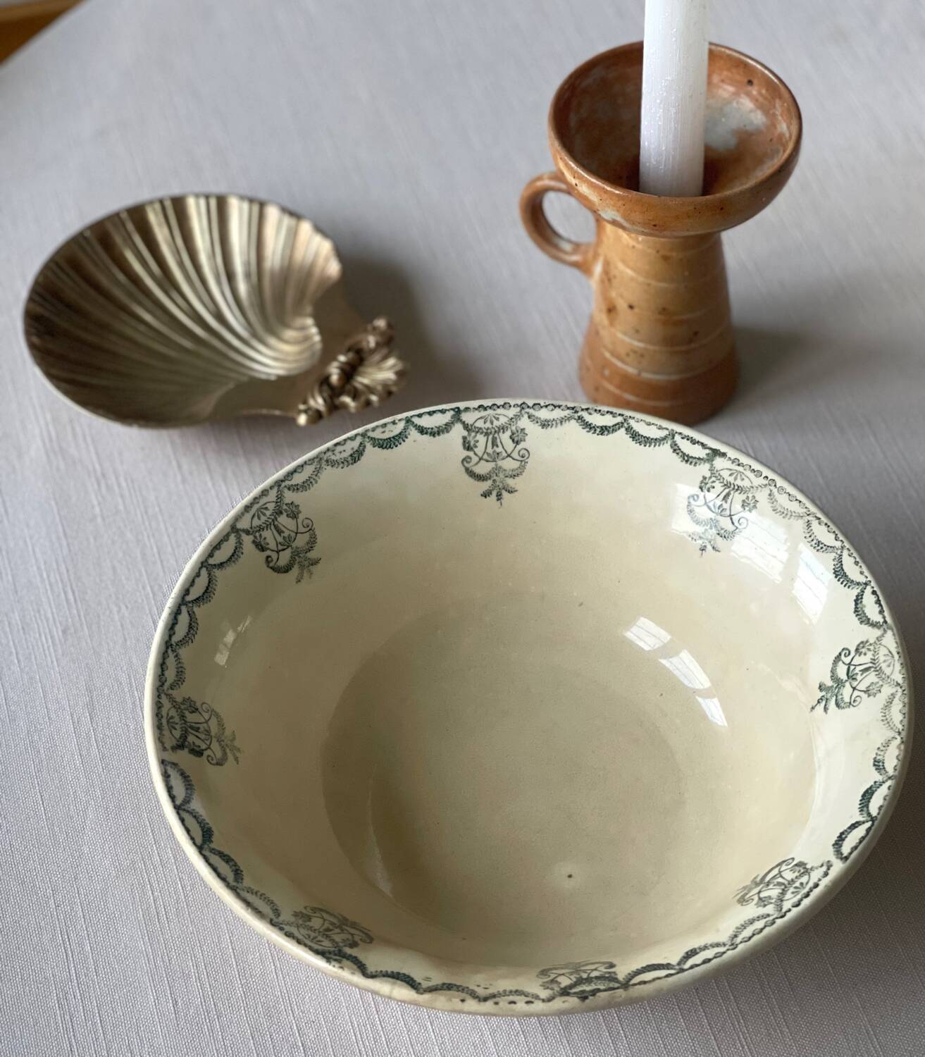 Old iron earth salad bowl