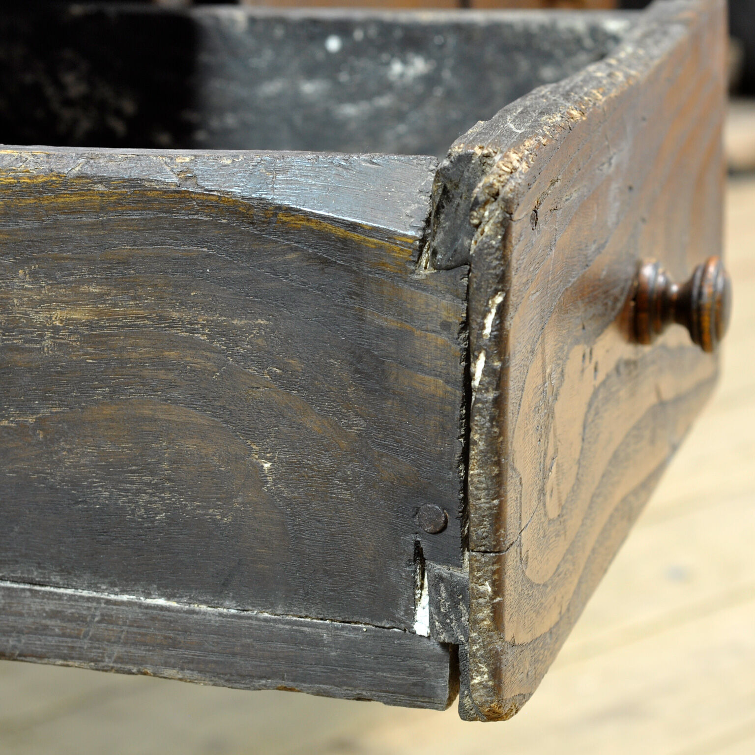 Oak coffee table, circa 1820
