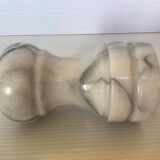 Salière en marbre blanc gris