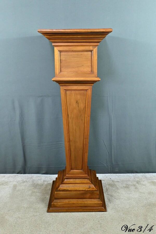 Importante Gaine colonne en Noyer – Début XXe