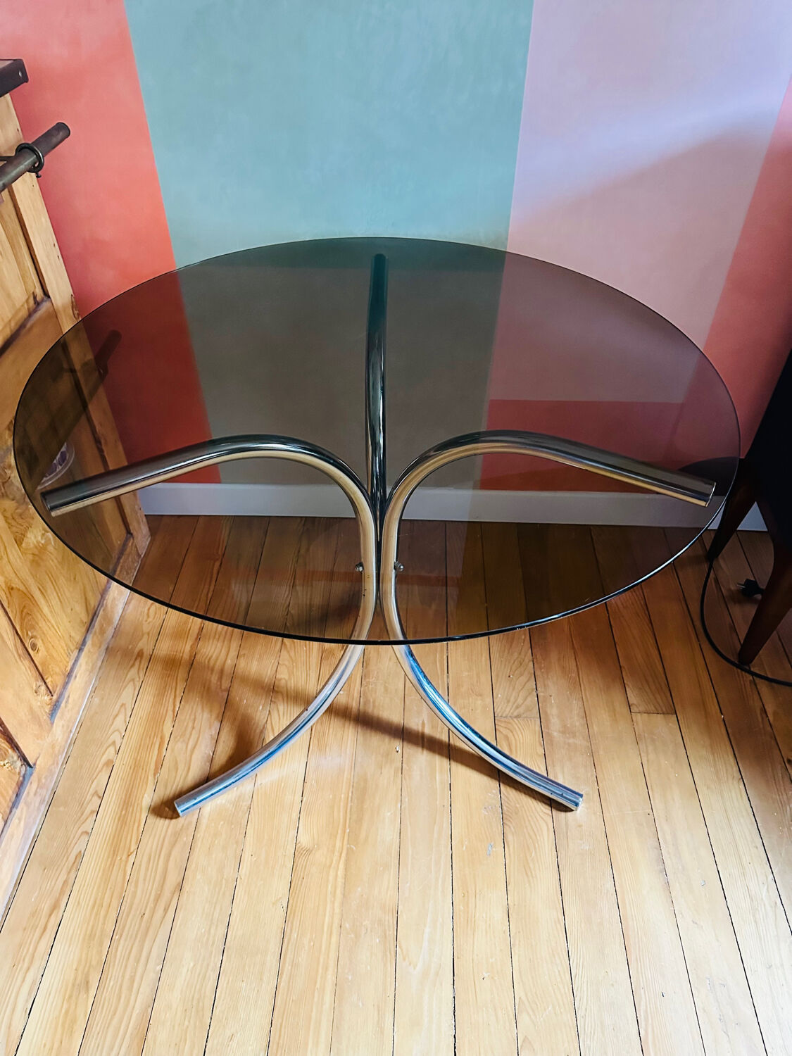 Vintage Mid-Century round table