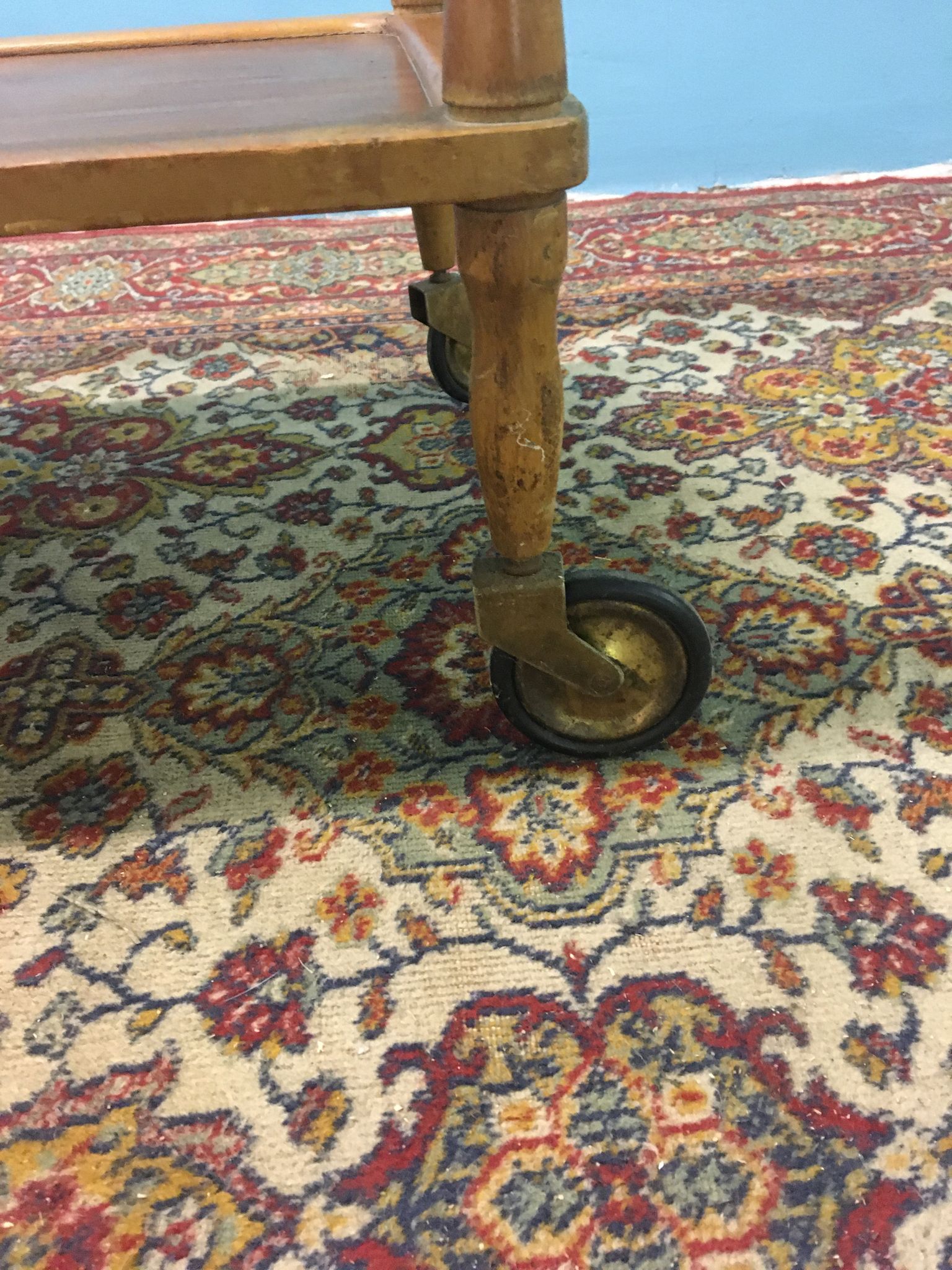 Old blond wood dessert