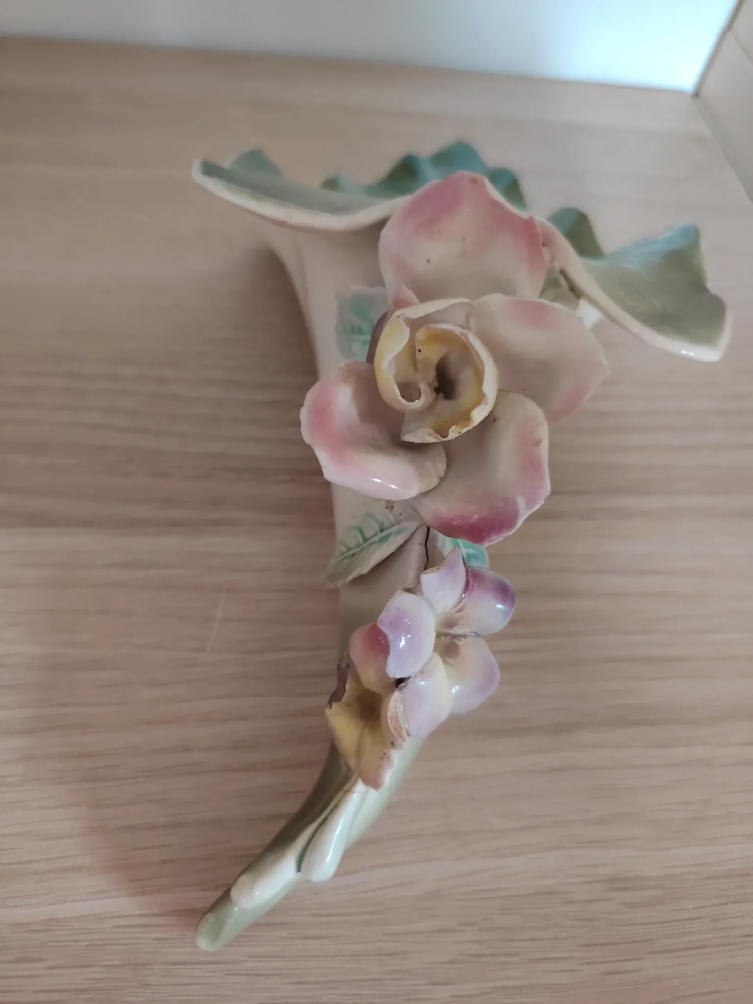 Bouquet holder, wall vase