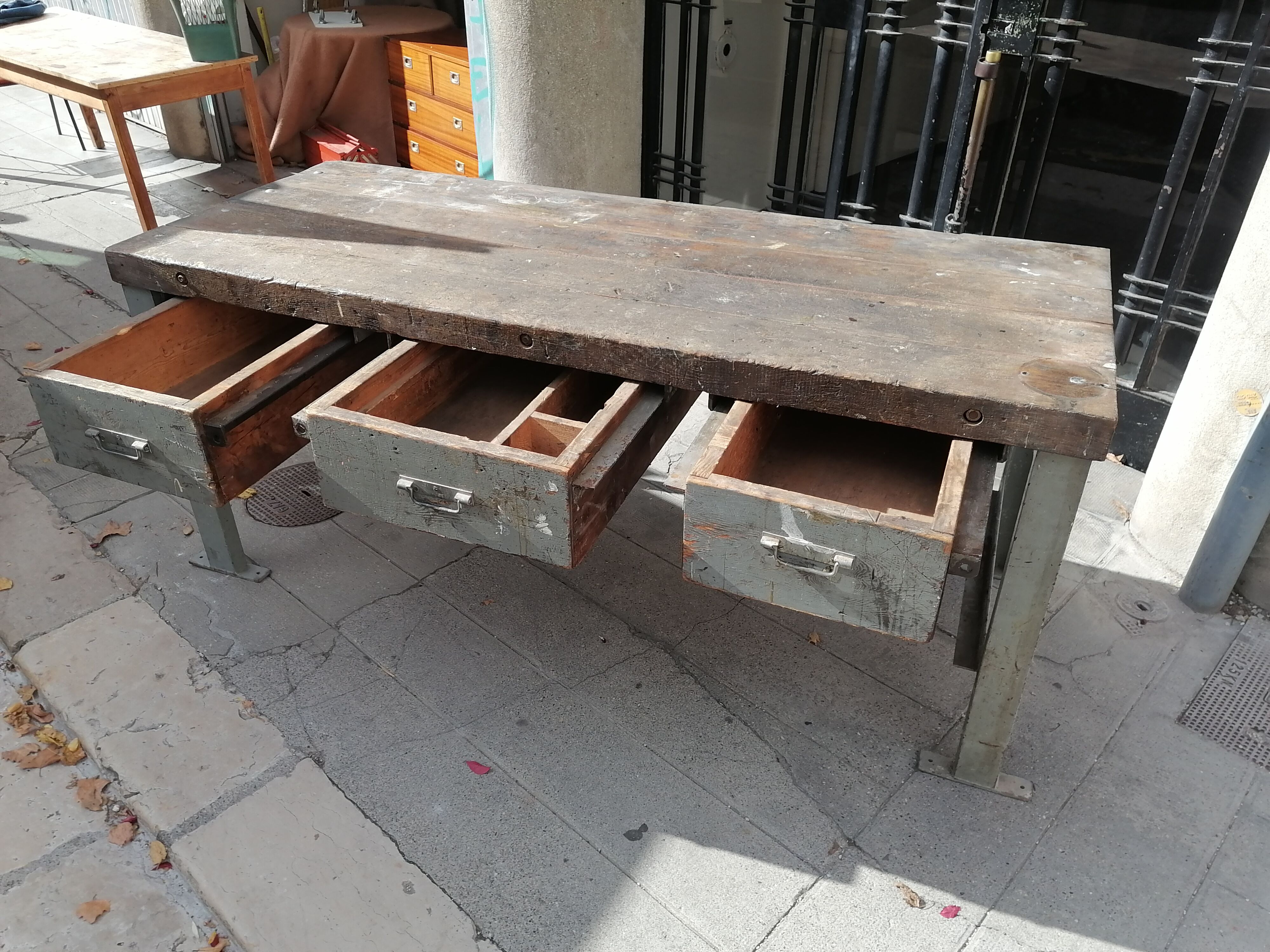 Industrial established. 60s