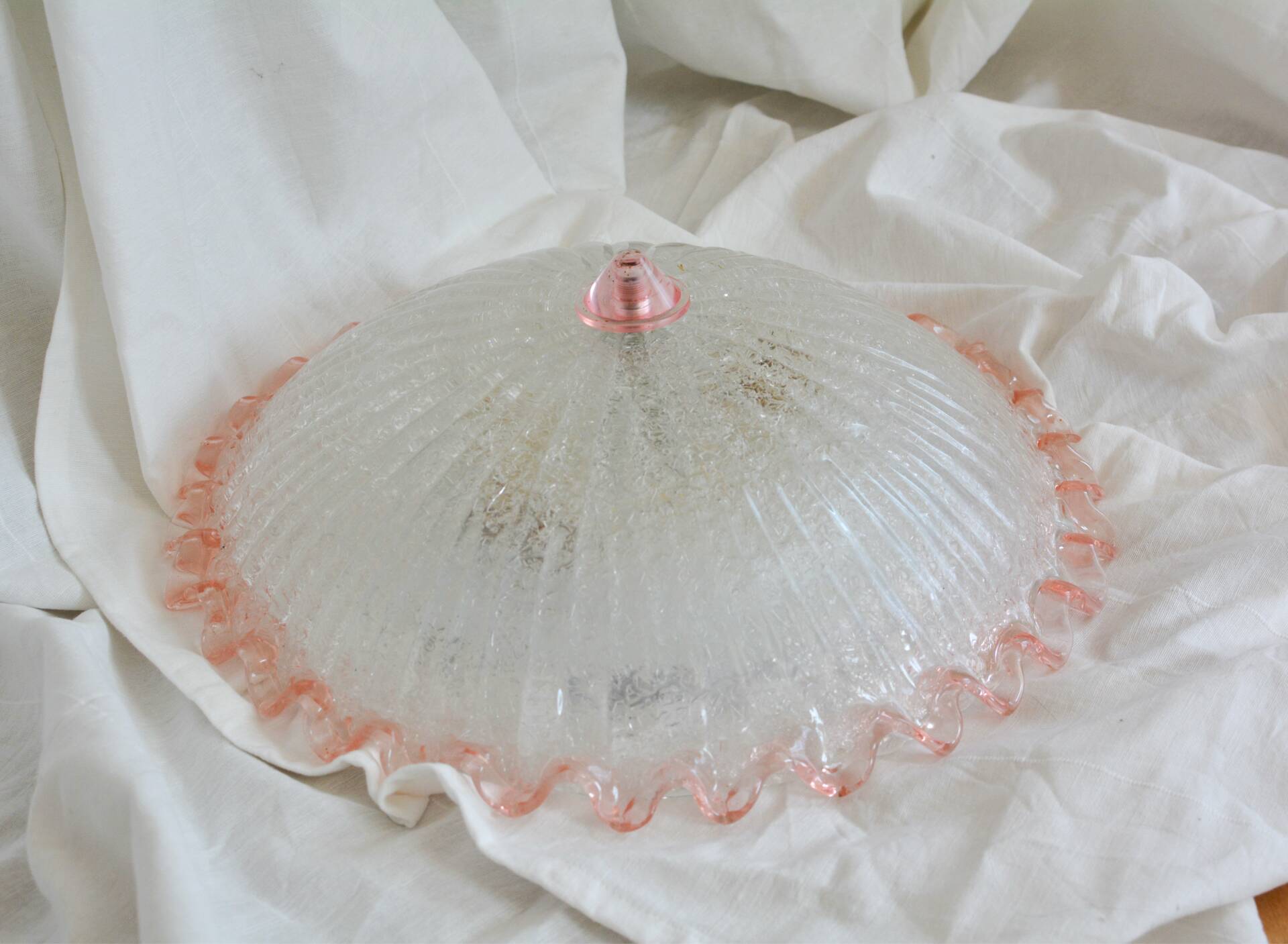 Vintage Italian ceiling light in pink Murano glass, 40 cm