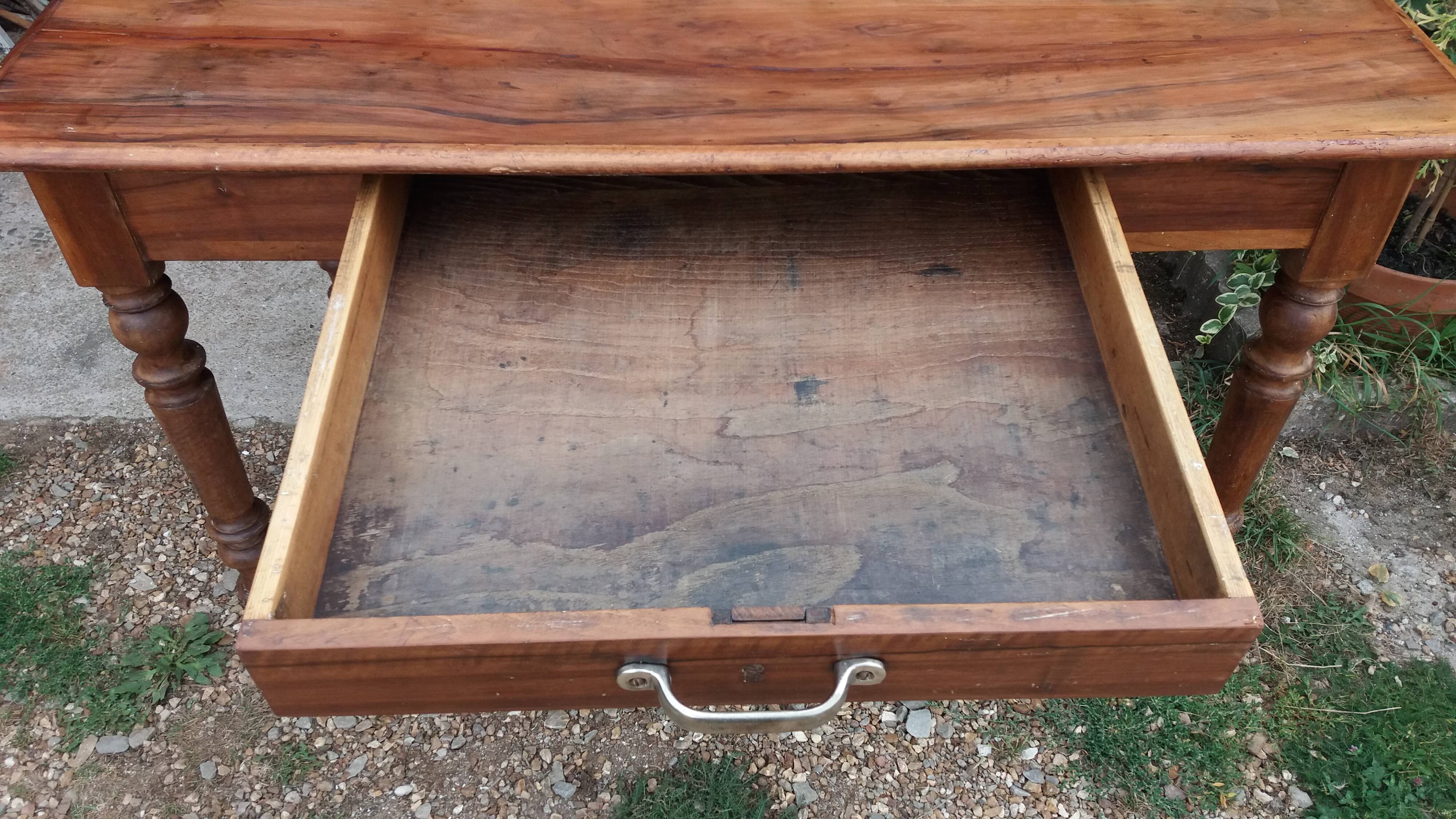 Table de cuisine rustique