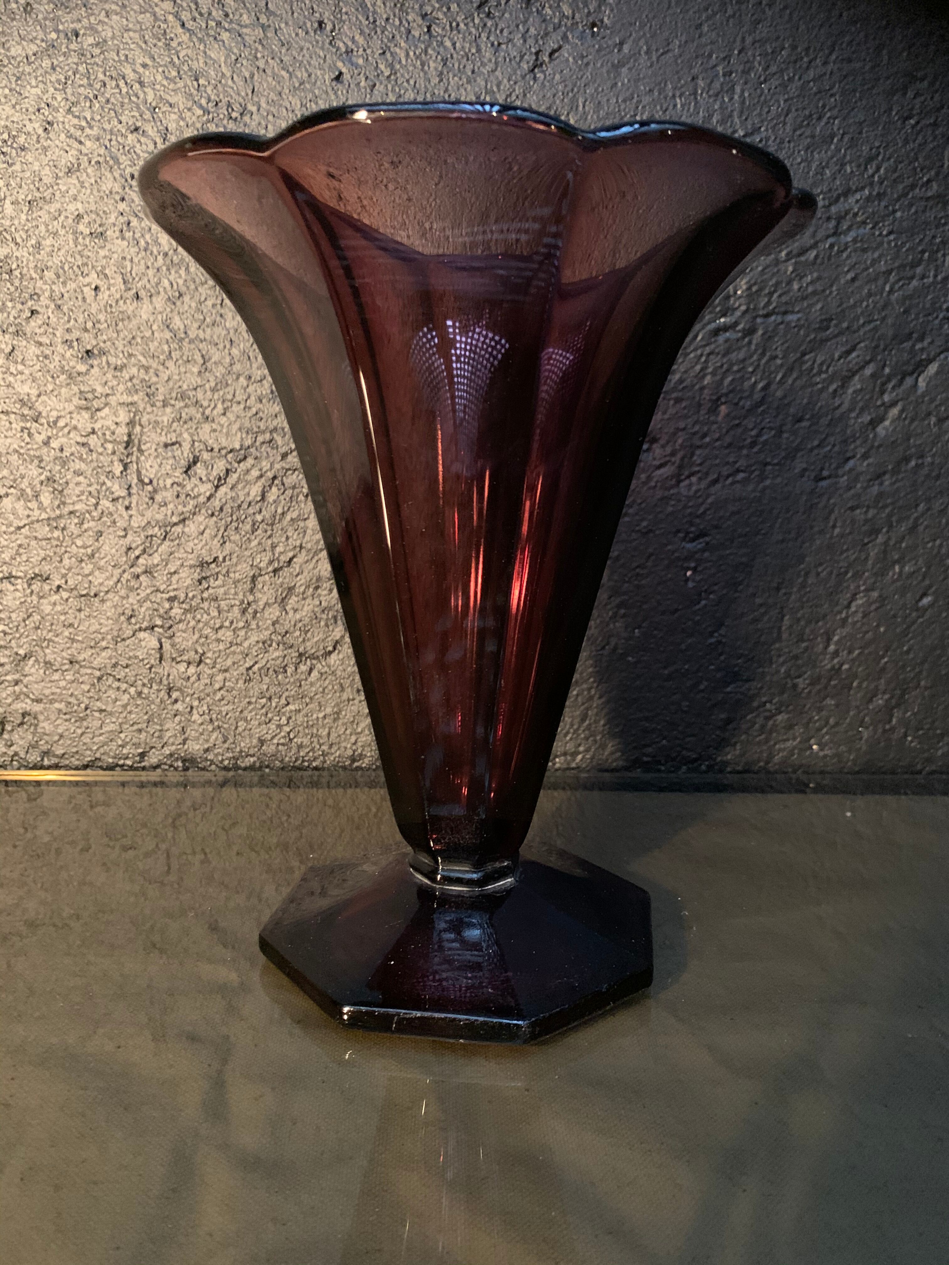 Vintage purple vase in medici shape