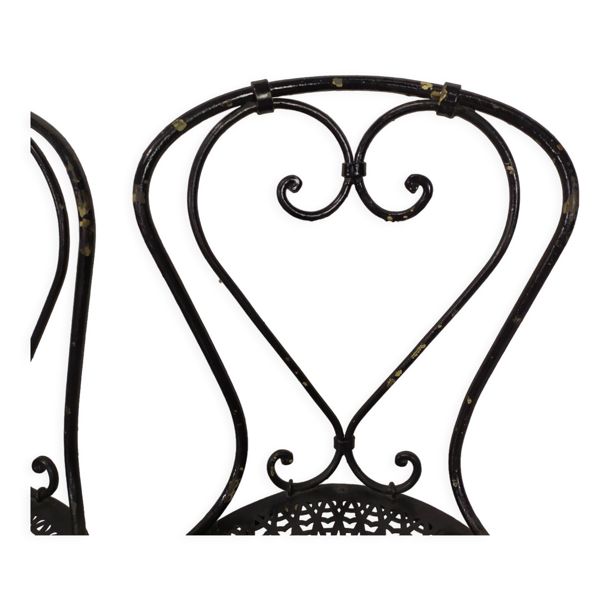 4 wrought iron garden chairs
