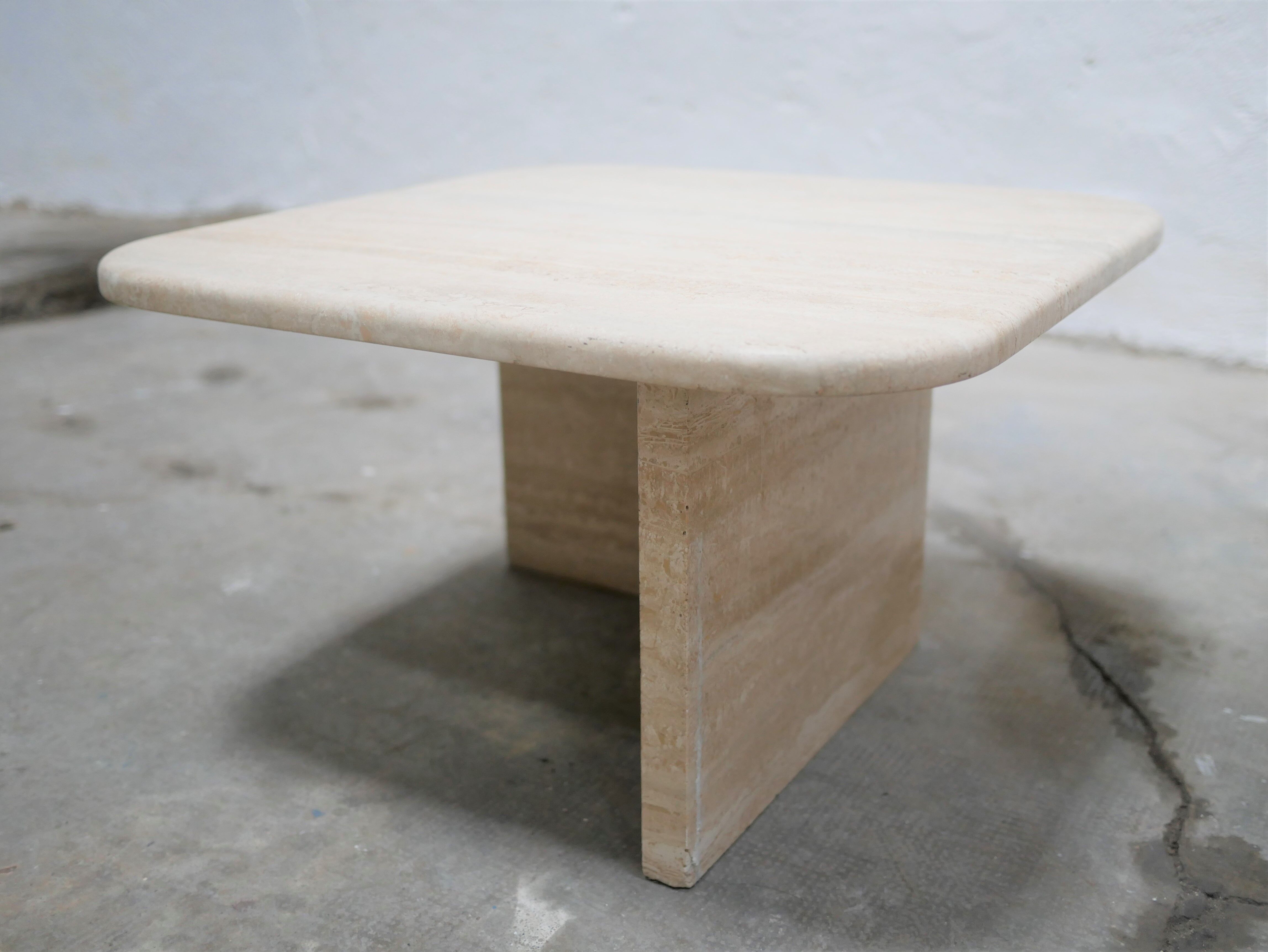 Coffee tables in travertine