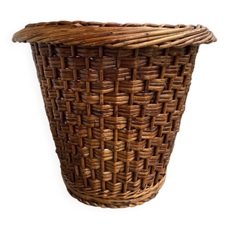 Wicker basket