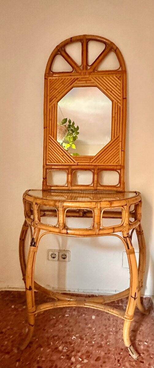 Curved half-moon console in rattan and bamboo with mirror by Vivai del Sud, Italy, 1960s.