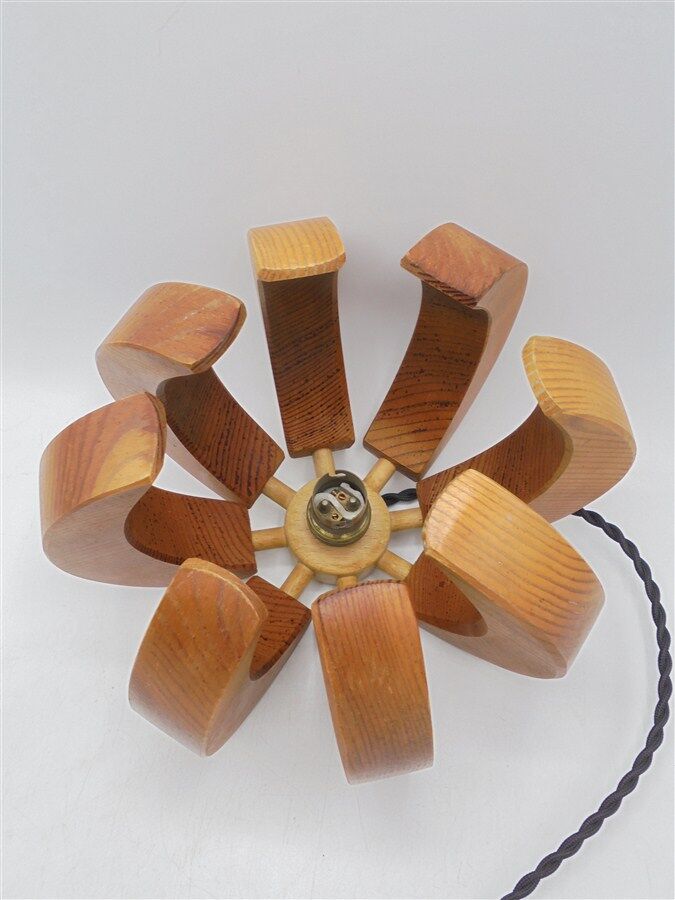 Suspension en bois