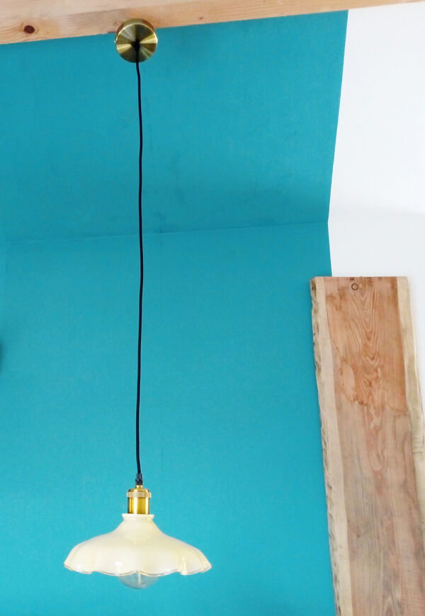 Suspension brass opaline lace beige glass