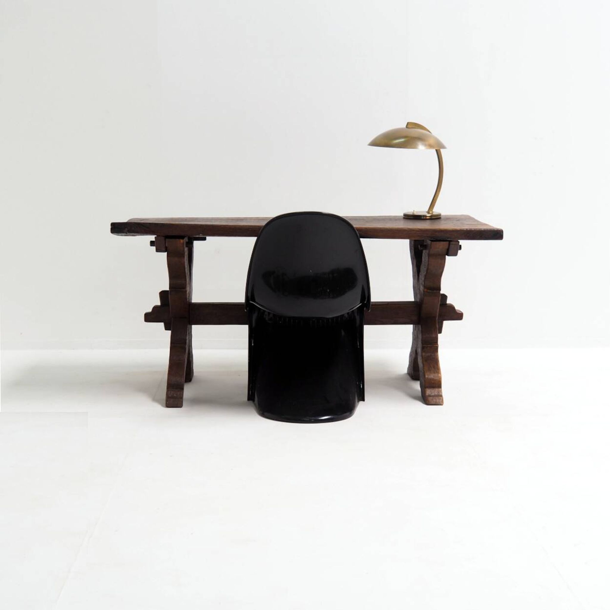 Lampe de bureau ou de table élégante des années 1950