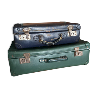 Set of 2 vintage suitcases