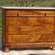 Commode en noyer de style et époque Louis Philippe