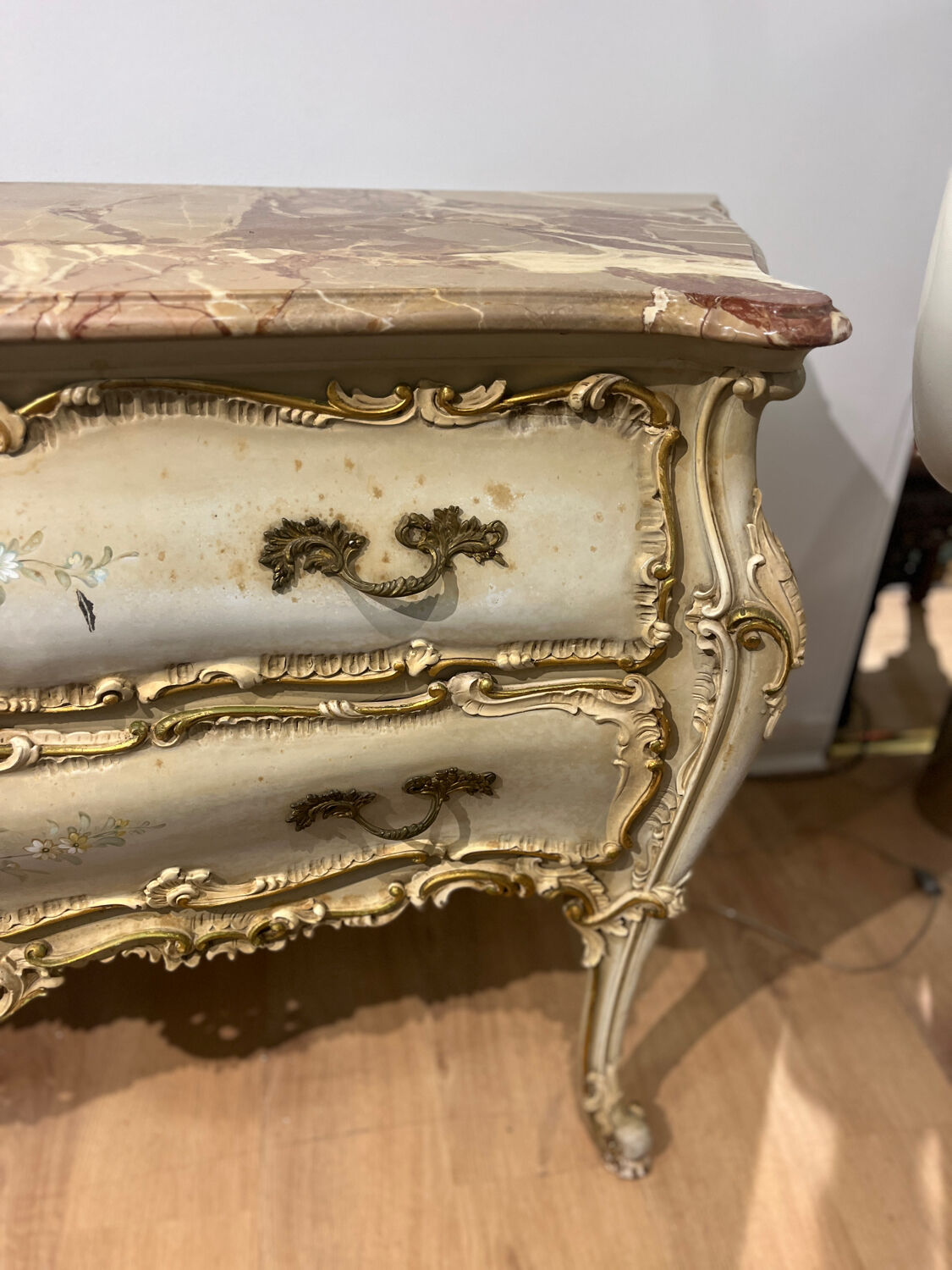 Hand painted Venetian chest of drawers