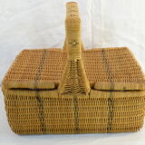 Former PIQUE-NIQUE basket has double-beating wicker