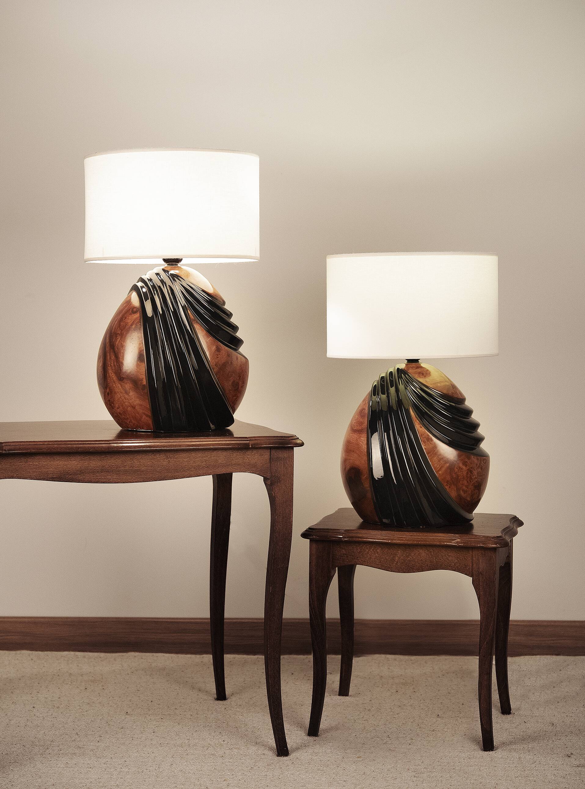 Paire de lampes dans le style Hollywood Regency