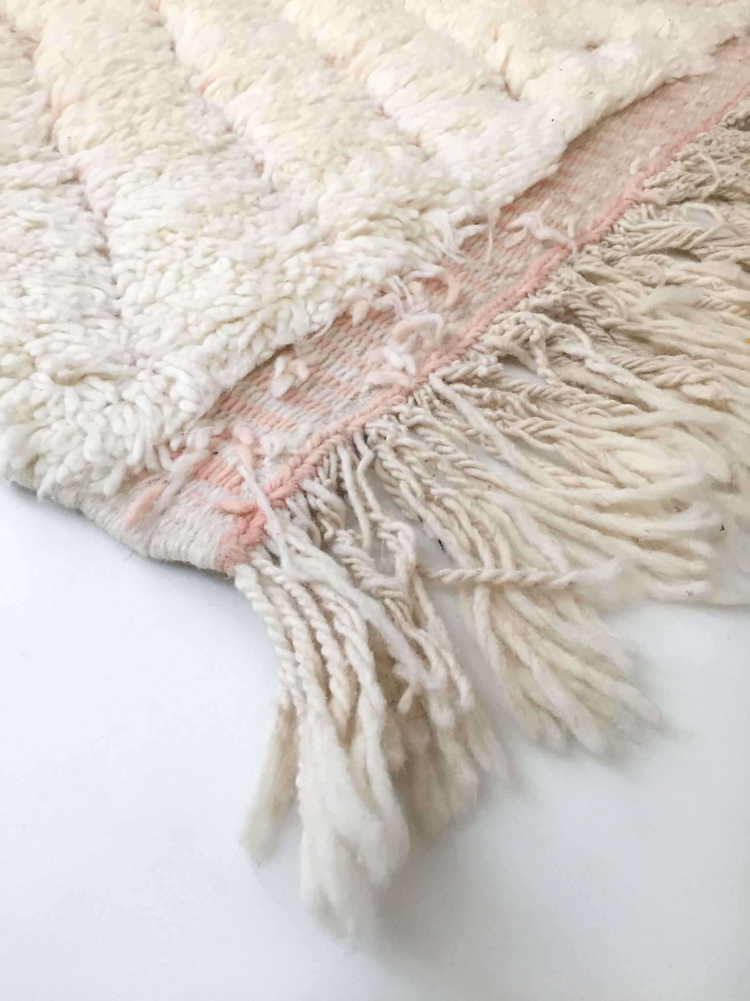 Moroccan Berber carpet blessed ouarain ecru with pink diamonds engraved 288x194cm
