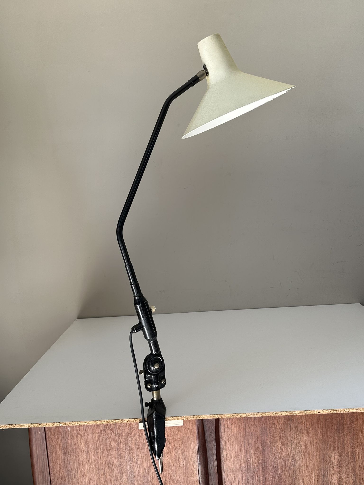 Lampe agrafe jjm hoogervorst design vintage années 60