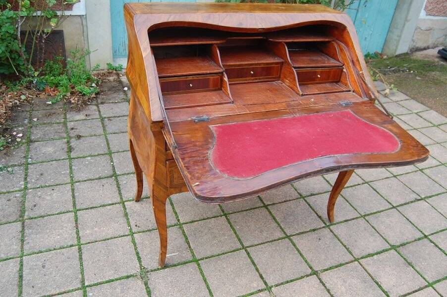 18th century Louis XV period sloping desk