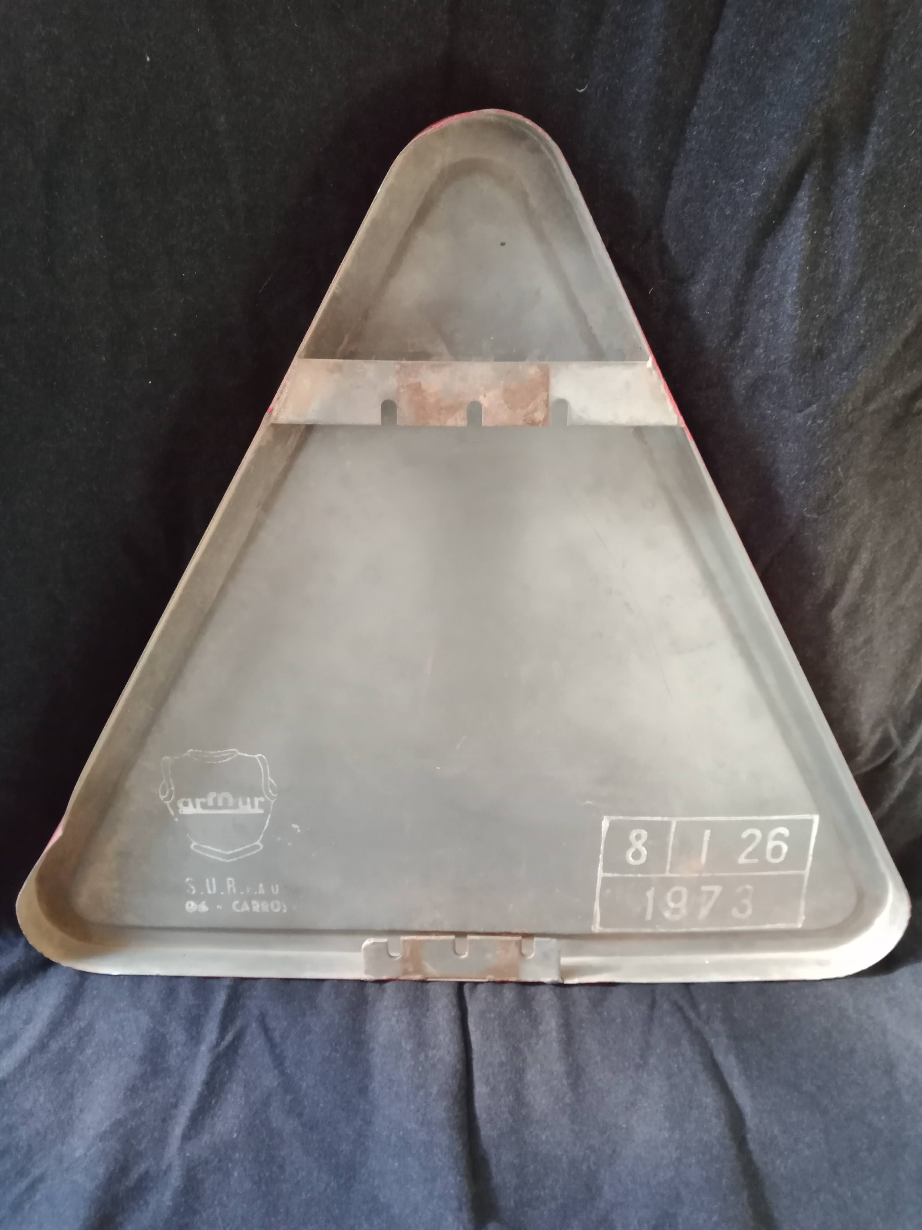 Old crossing road sign