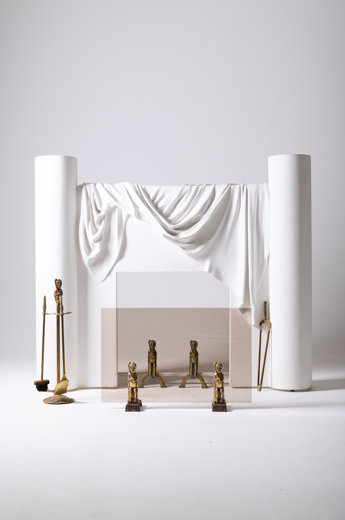 Plaster fireplace from Atelier Sedap