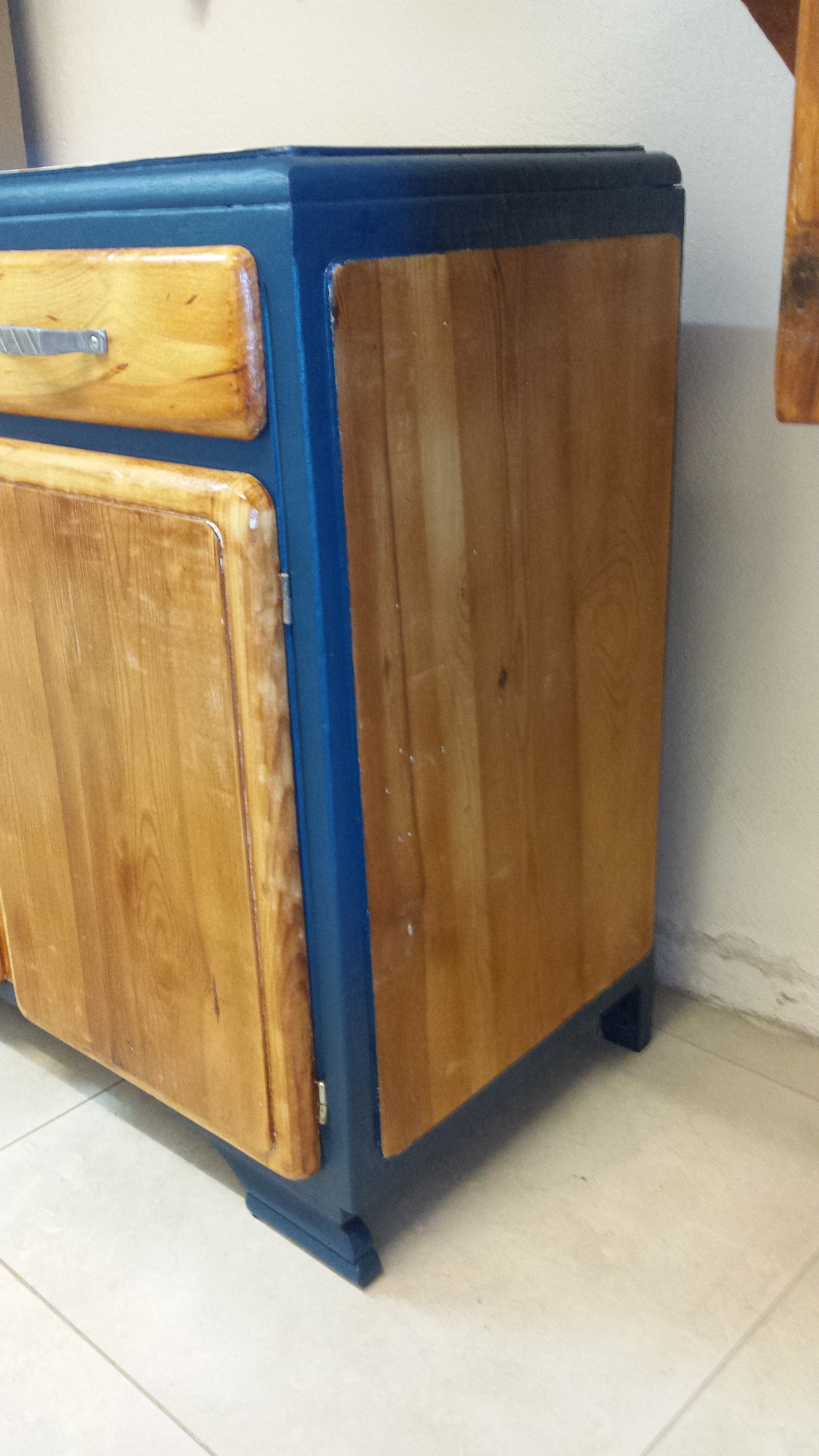 Mado bass buffet renovated wood and blue