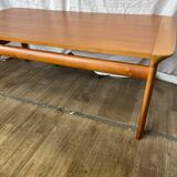 Table basse scandinave en teck massif 1960