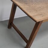 Grande table à manger rustique française du XIXe siècle en orme et chêne
