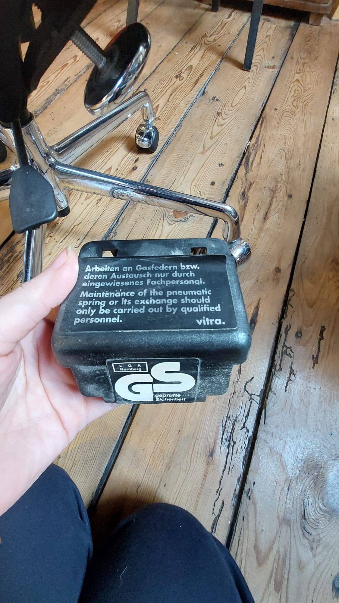 Designer office chair - Charles & Ray Eames - Vitra