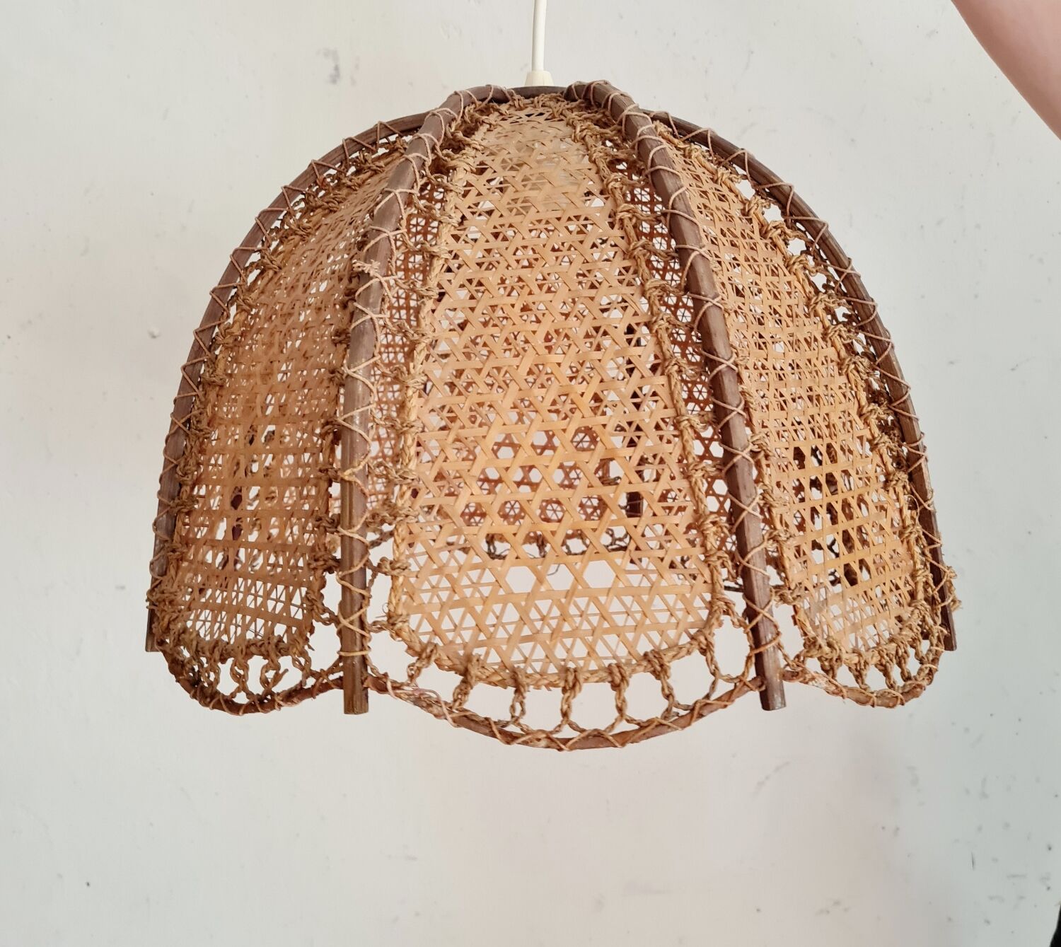 Wicker pendant light