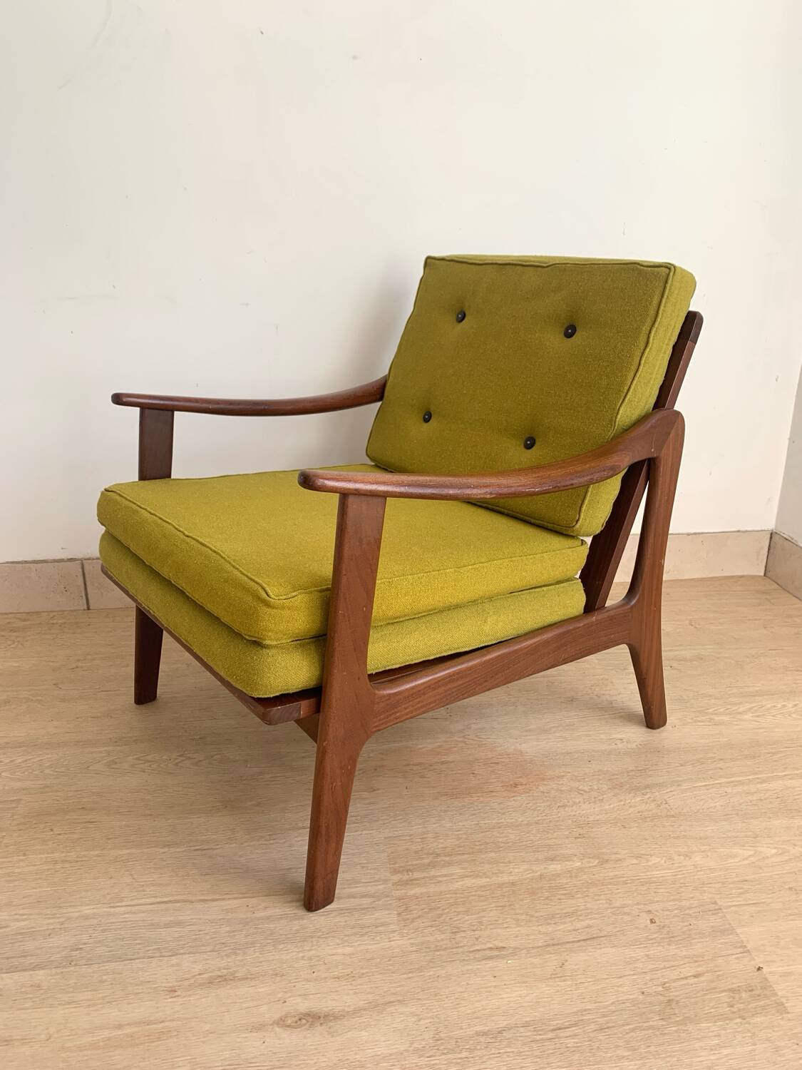 Scandinavian armchair in solid teak