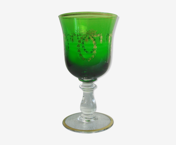 Gobelet vintage en verre vert avec motifs de rubans dorés style Louis XVI
