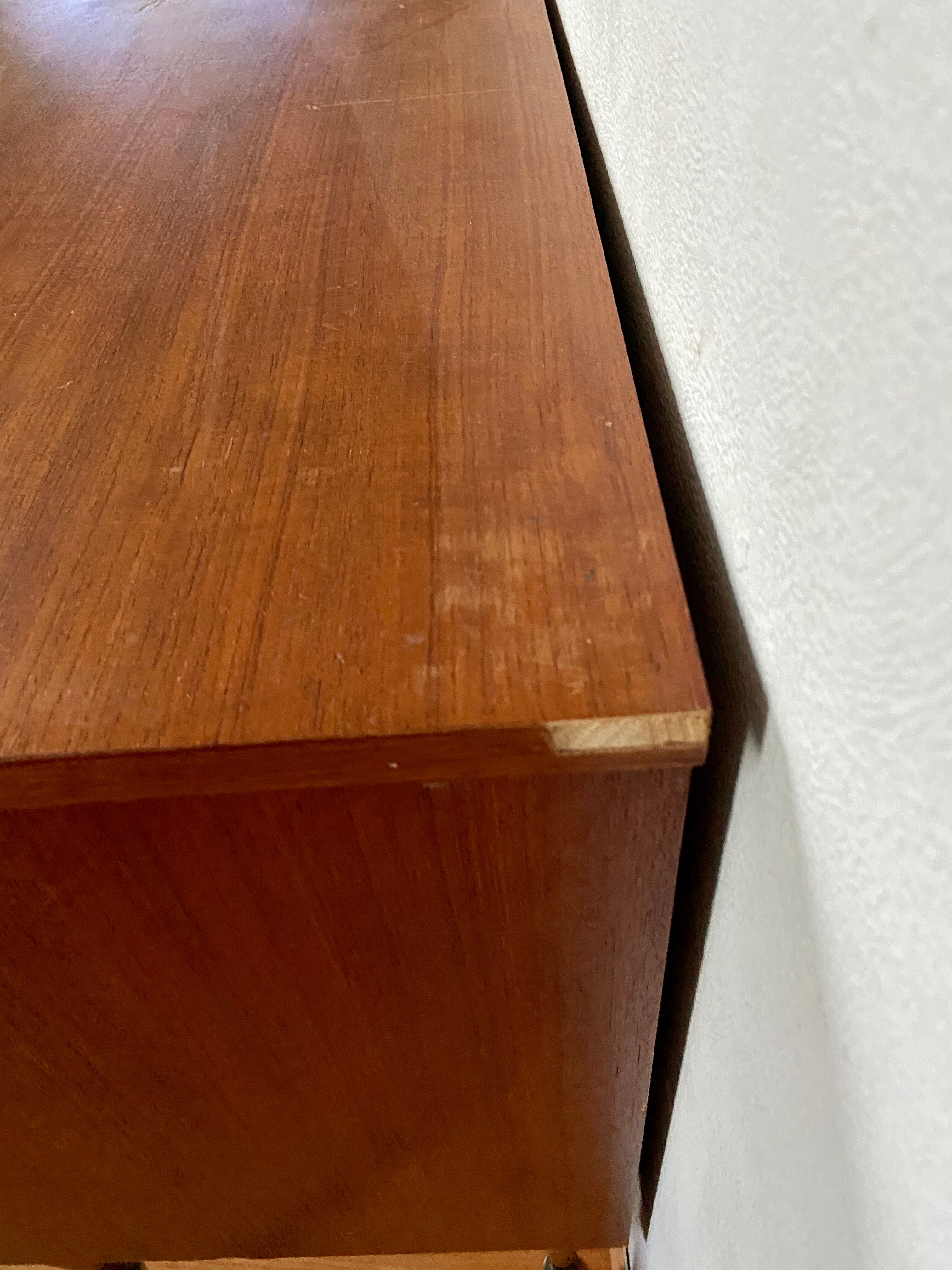 Vintage hairdresser/dresser