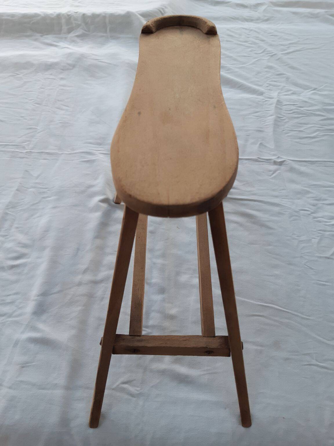 Wooden footrest