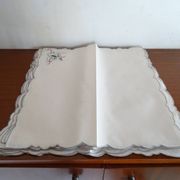 Tablecloth and 12 linen towels embroidery fine colorful flowers 255 x 170 - Old