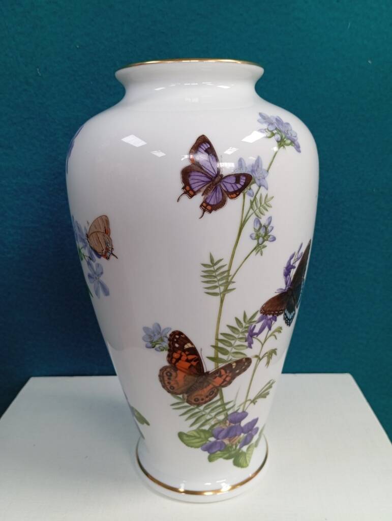 Vase porcelaine années 80 décor papillons