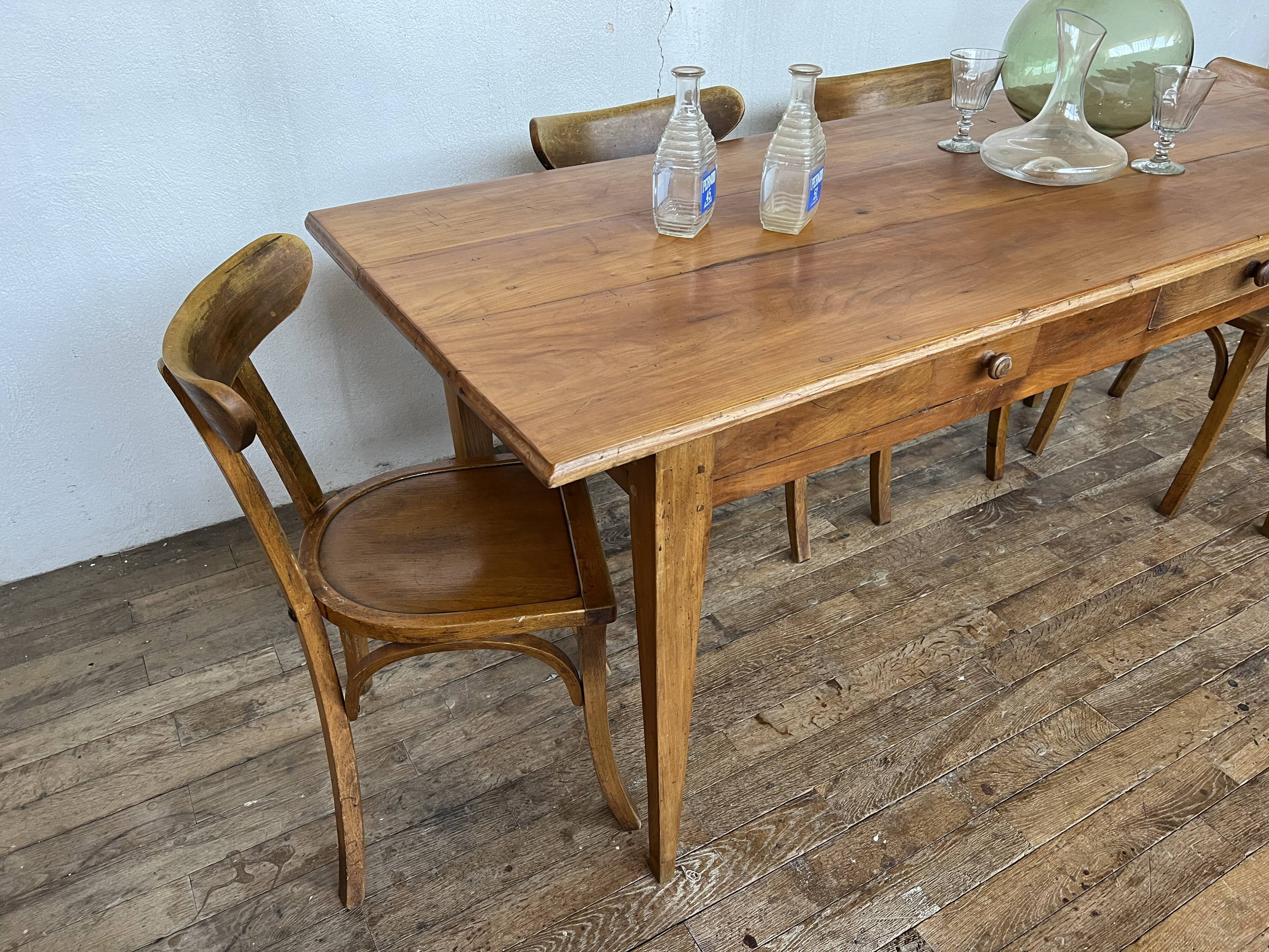Old farmhouse table early XXth legs spindles solid wood
