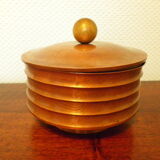 Empty pocket with its copper and metal incubator