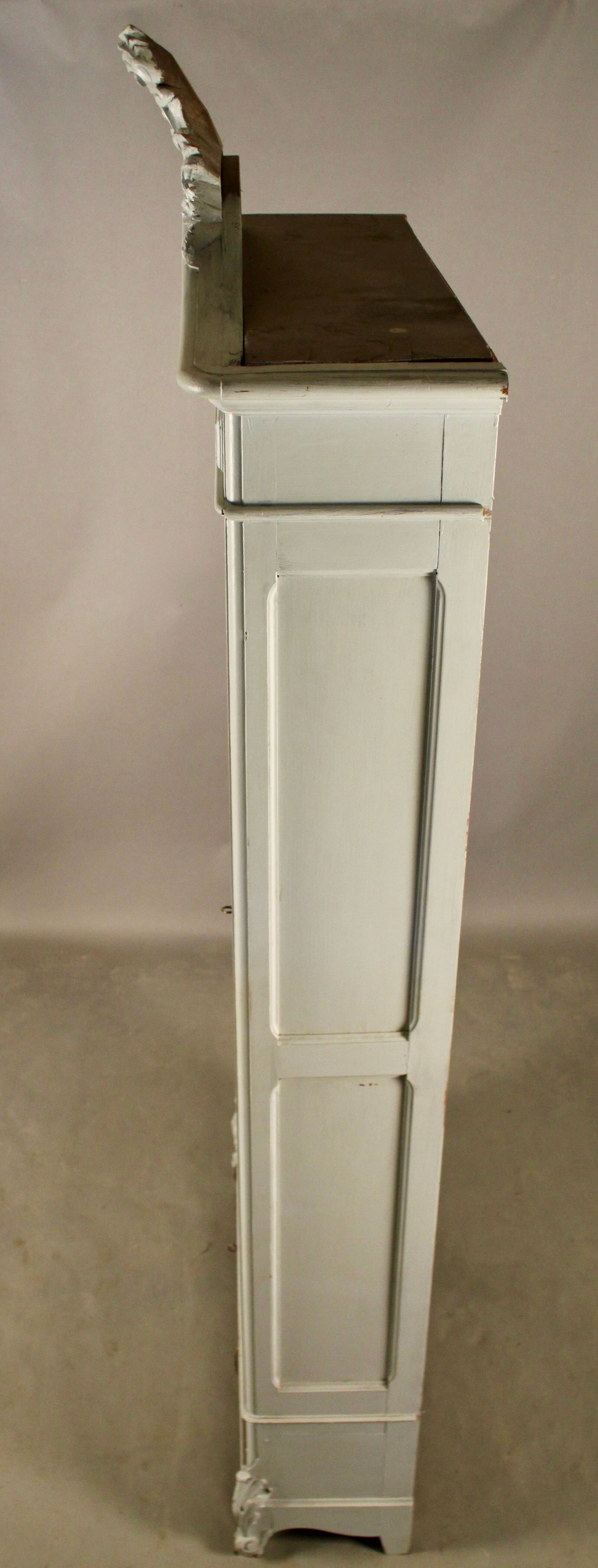 Louis XV style presentation furniture, painted wood