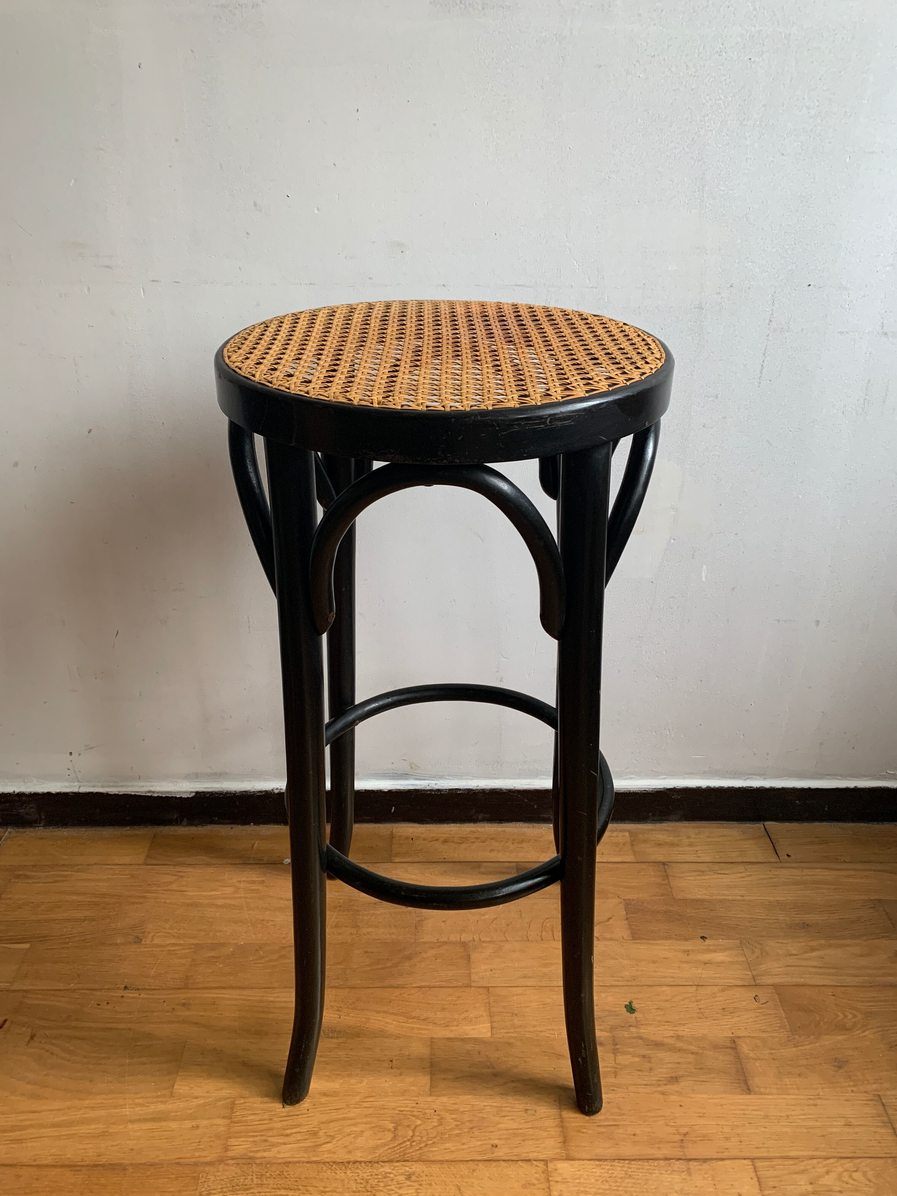 Canna bar stool