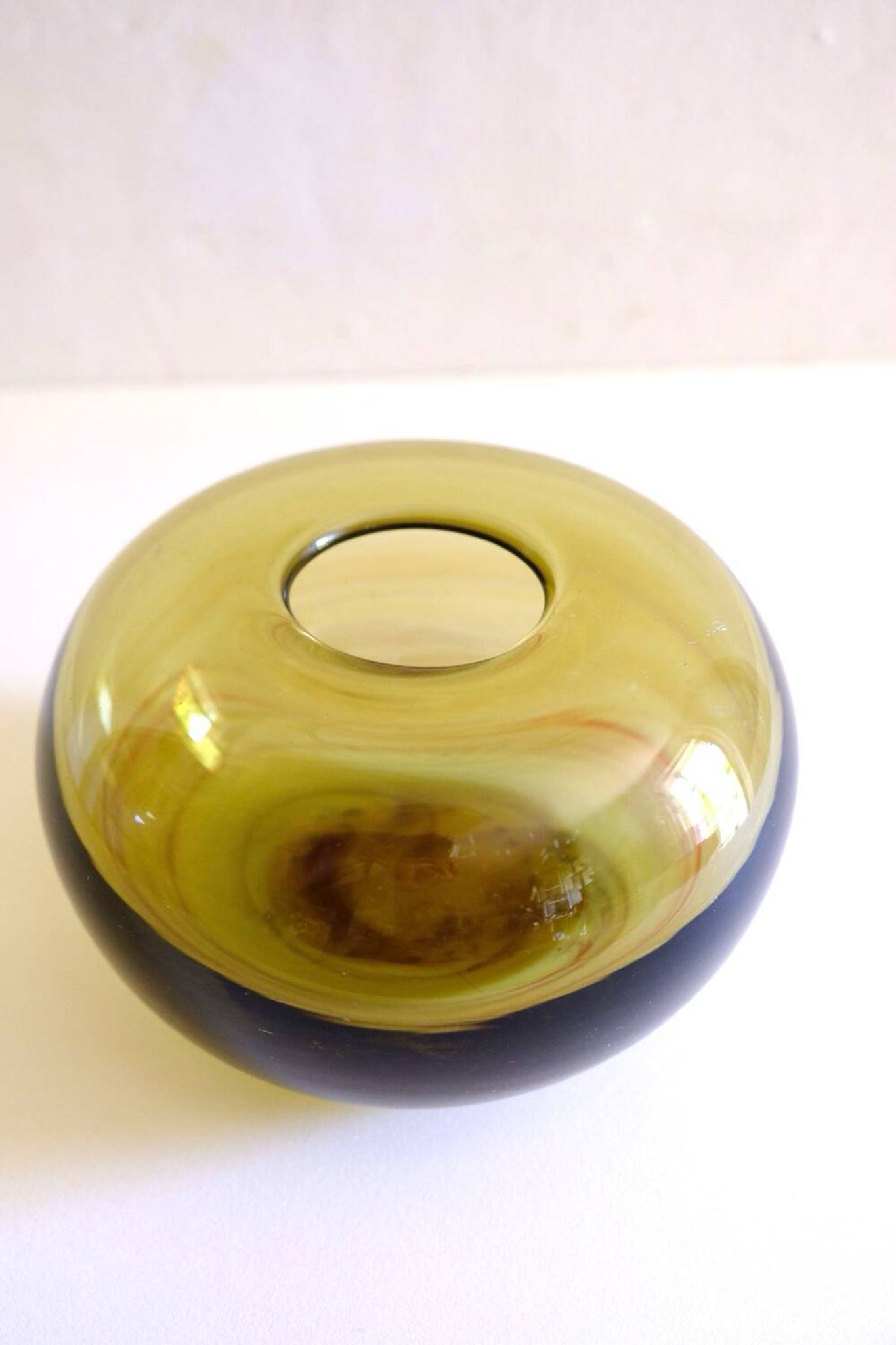 Blown glass ball vase by Claude Morin, Dieulefit France 1979