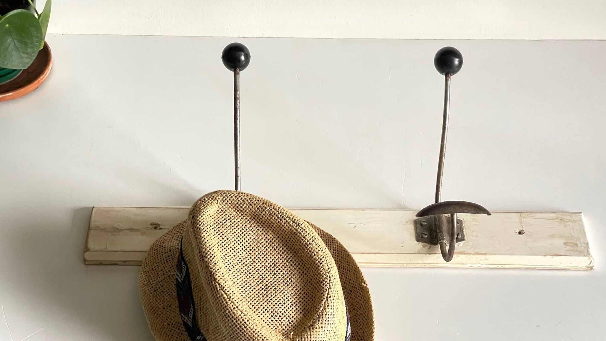 ANTIQUE SCHOOL COAT RACK White Wood