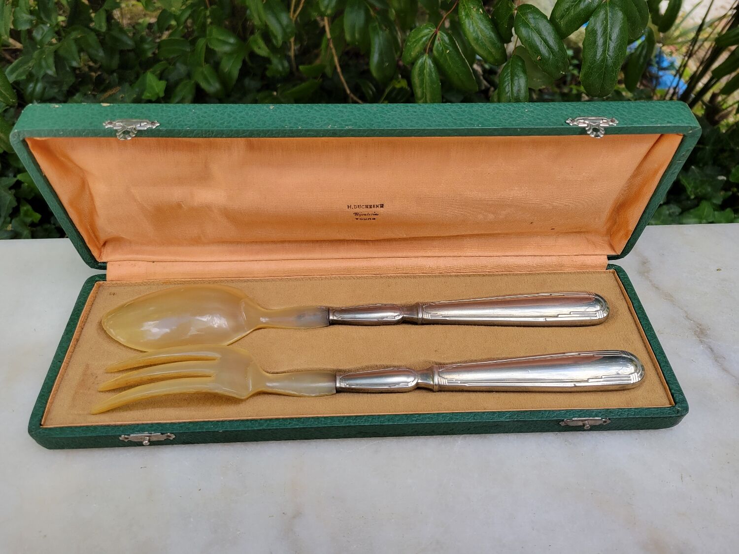 Art Deco salad cutlery in silver-plated metal and horn