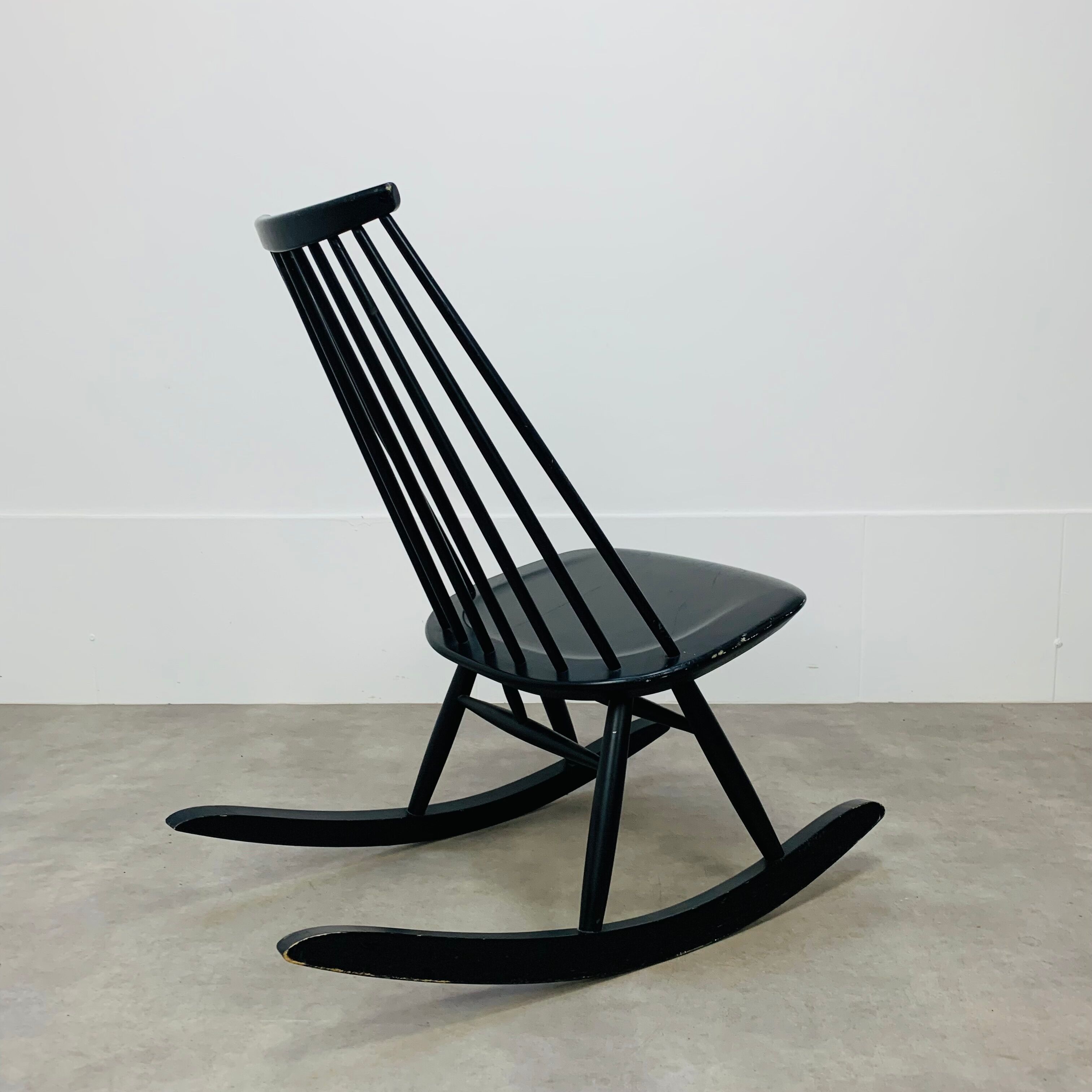 Rocking Chair Mademoiselle by Ilmari Tapiovaara 60s