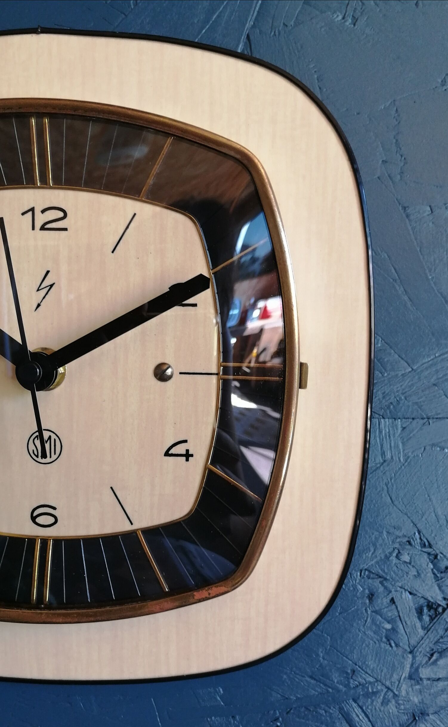 Vintage clock wall clock silent square "SMI Beige Black"