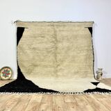 Handmade moroccan berber rug 140 x 96 cm