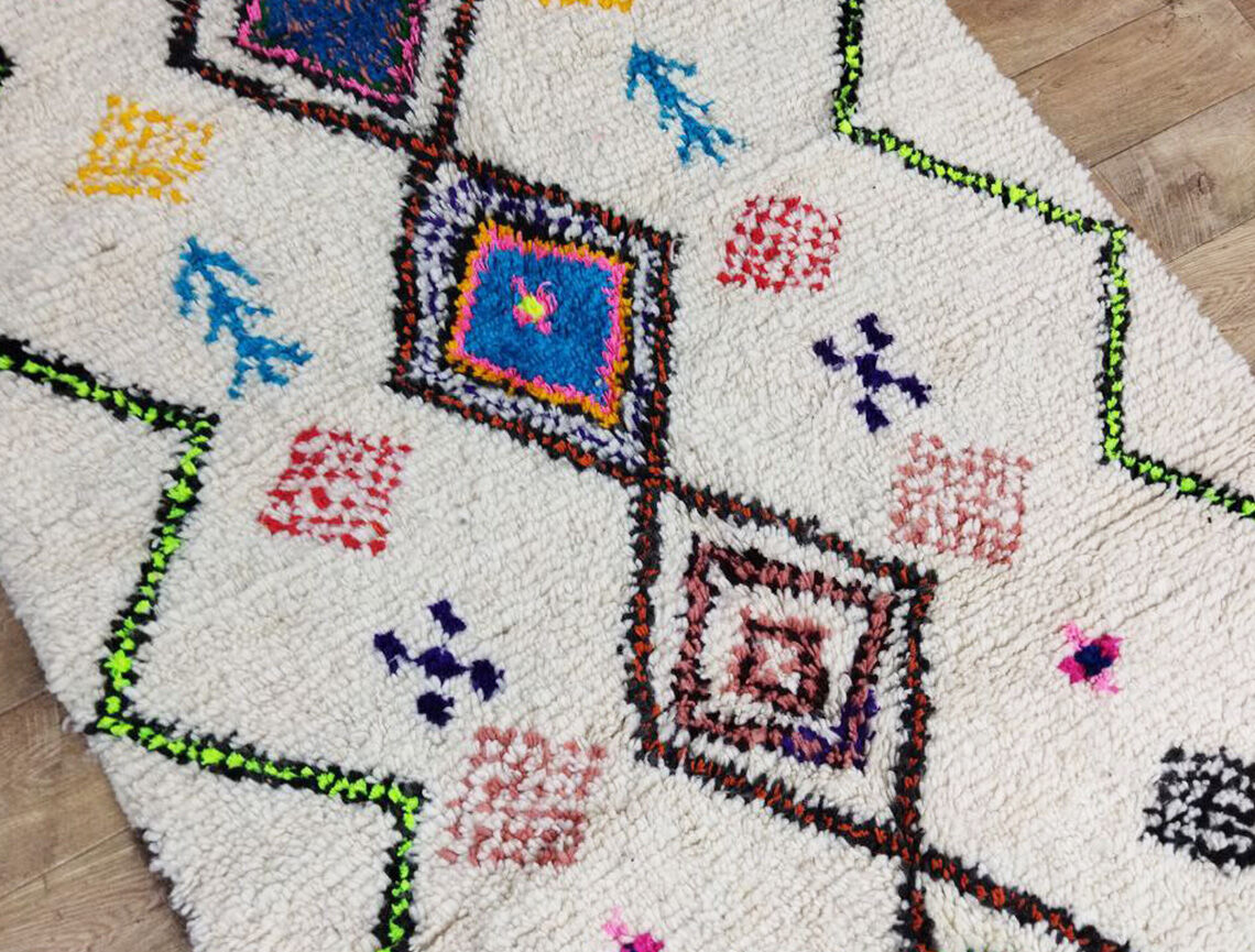 Handmade moroccan berber carpet 244 x 138 cm